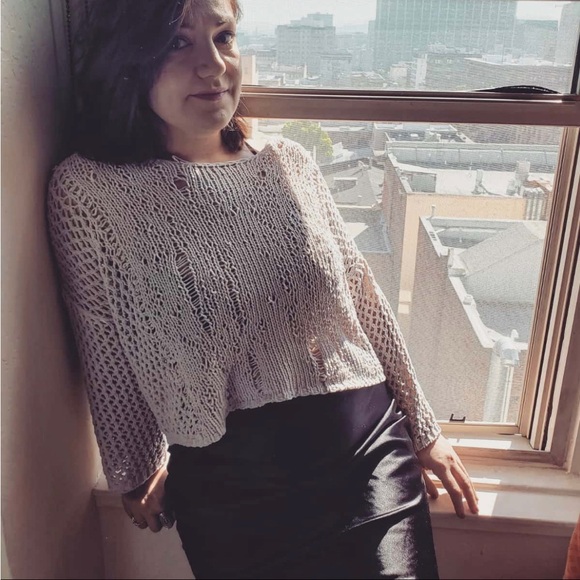 Distraught hallow out long sleeve top - Picture 1 of 7